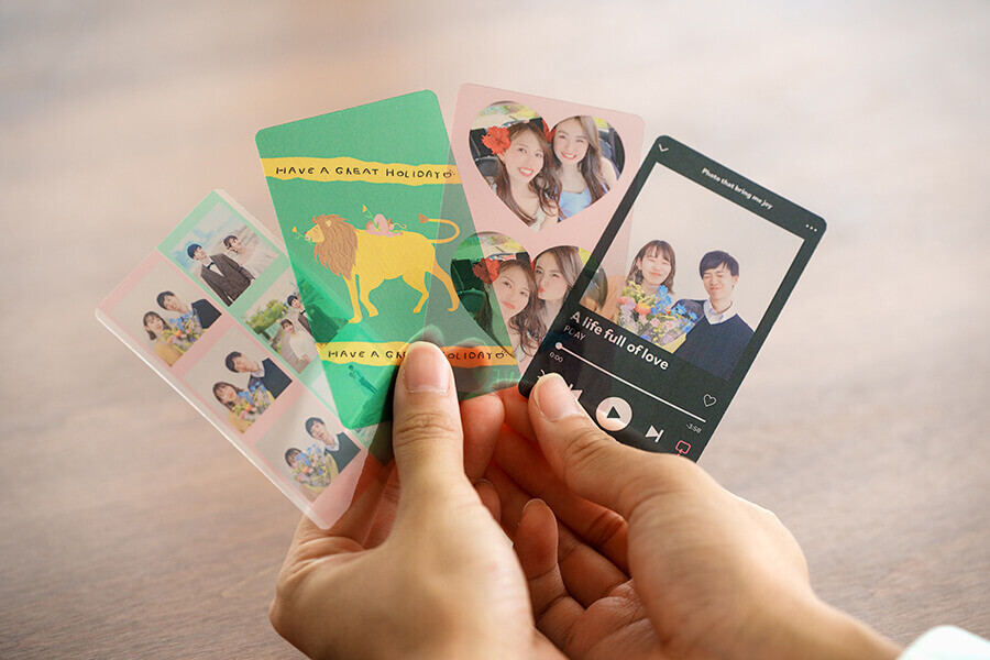 即日仕上げより受付中！透明トレカ、キーホルダー、フレームが1個から