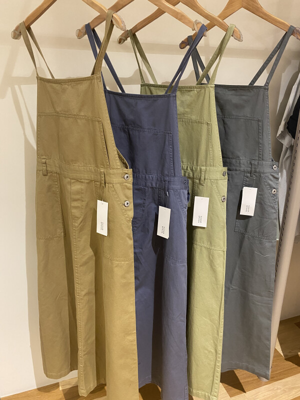 トレンドのツイルサロペット☆