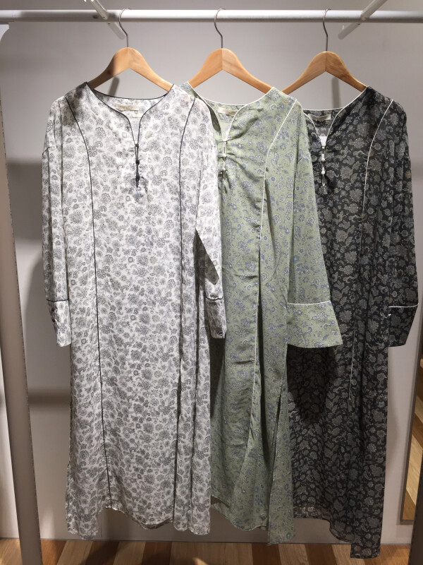 華やか花柄ワンピース☆
