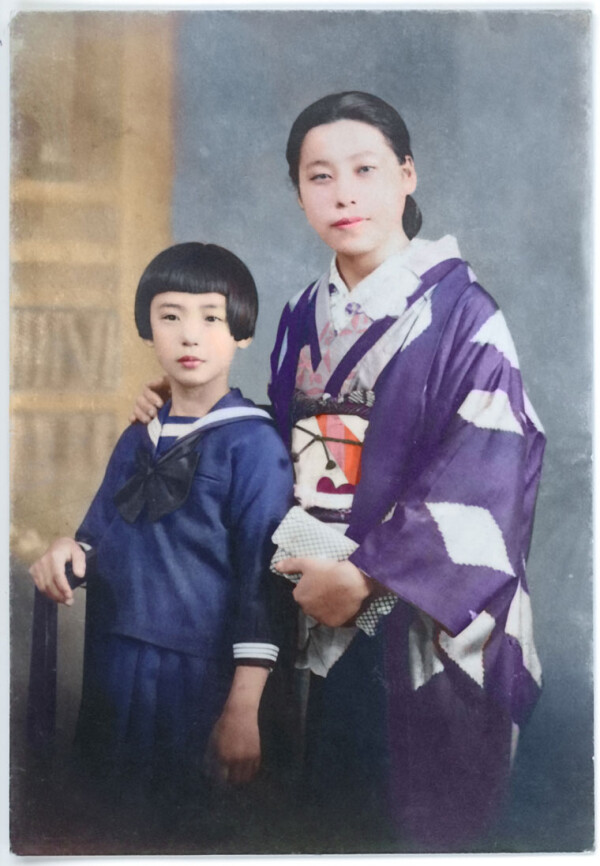 【思い出の白黒写真をカラー化いたします】